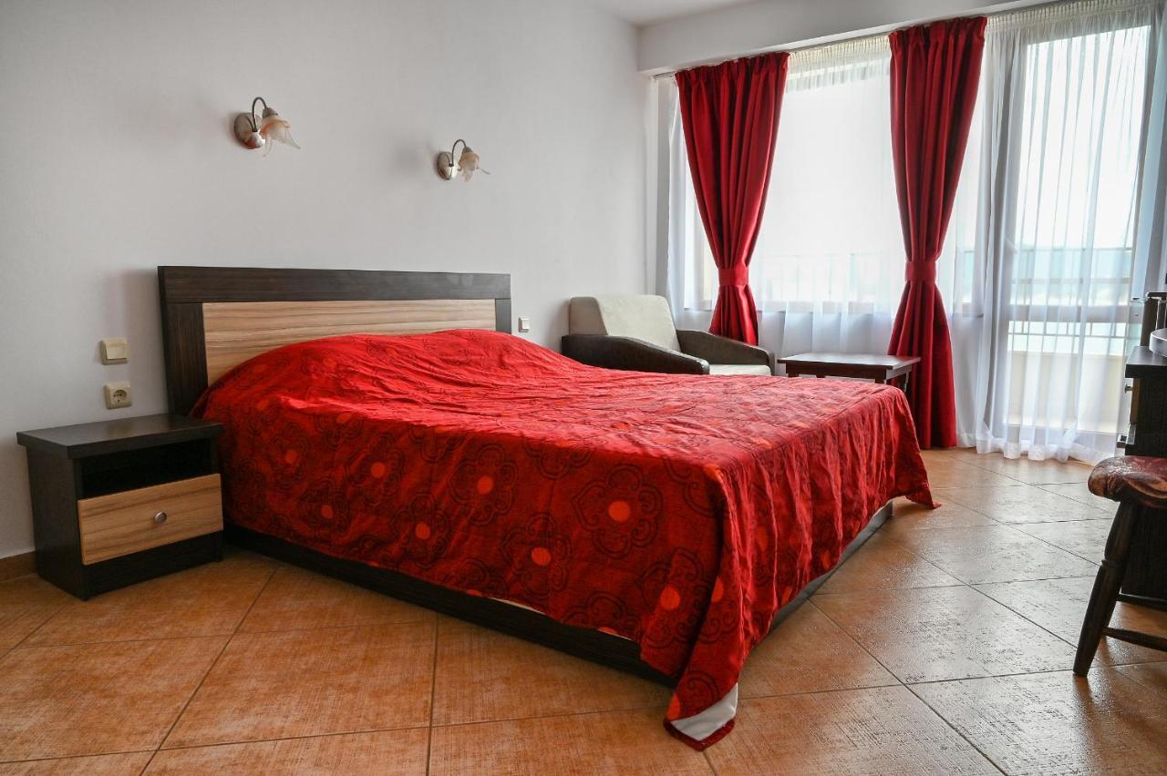 Complex Chayka Guest House Byala  Exterior foto