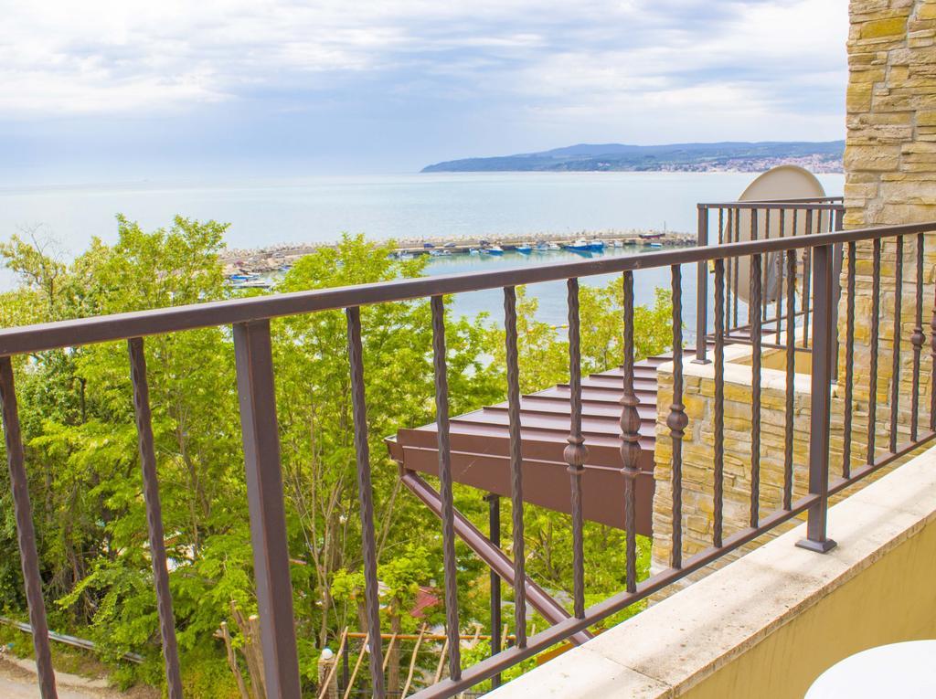 Complex Chayka Guest House Byala  Exterior foto